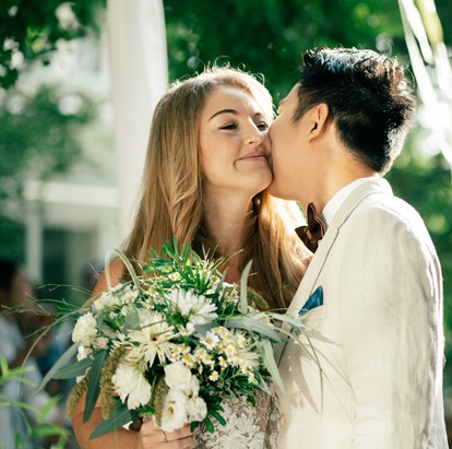 IVORY & GREENERY THEME